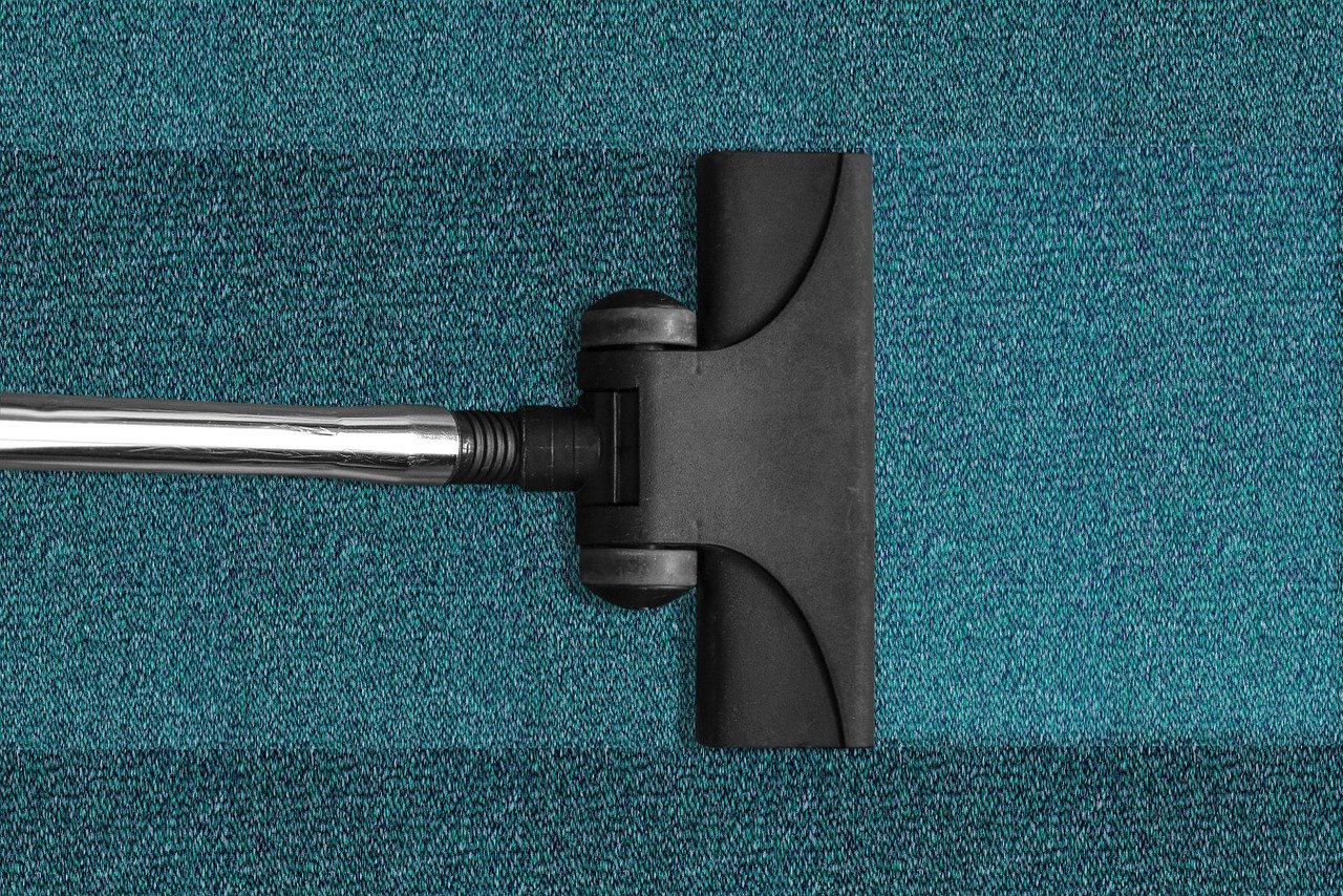 Ile styropianu pod ogrzewanie podłogowe – jak obliczyć odpowiednią grubość izolacji?